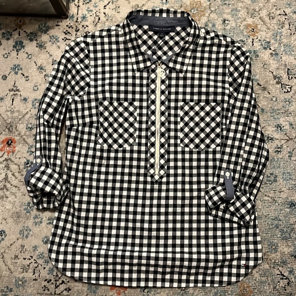 NWT Tommy Hilfiger Black & White Half Zip Top - Picture 2 of 16